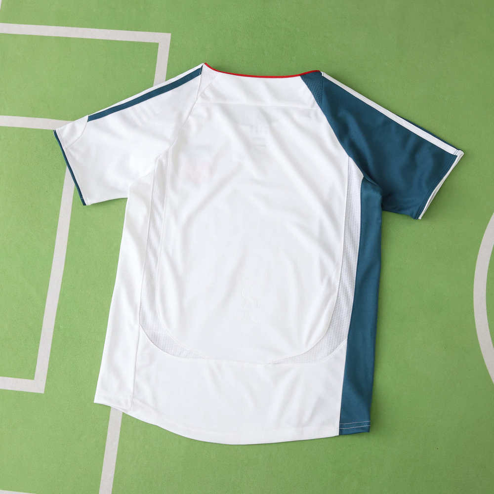 2006 season Liverpool F.C. away retro Kids kit