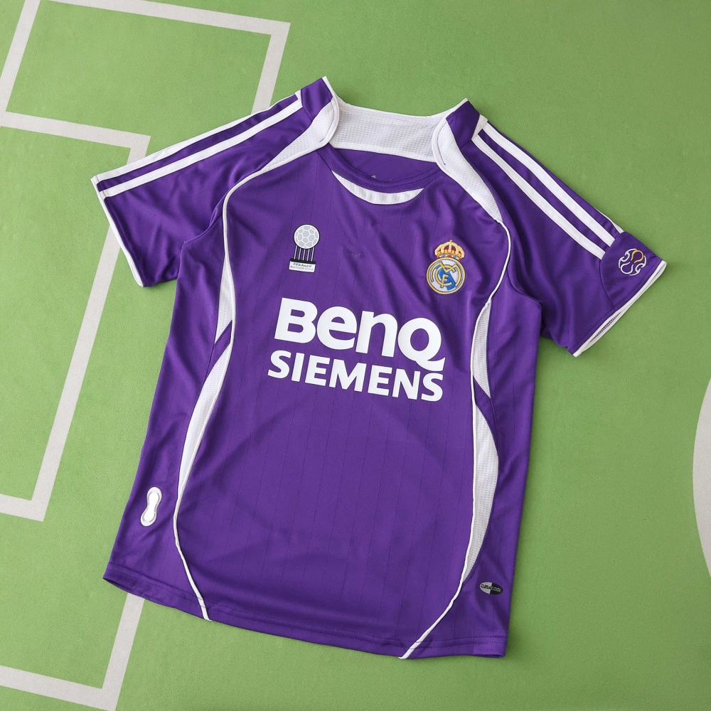 2006 season Real Madrid CF third retro Kids kit