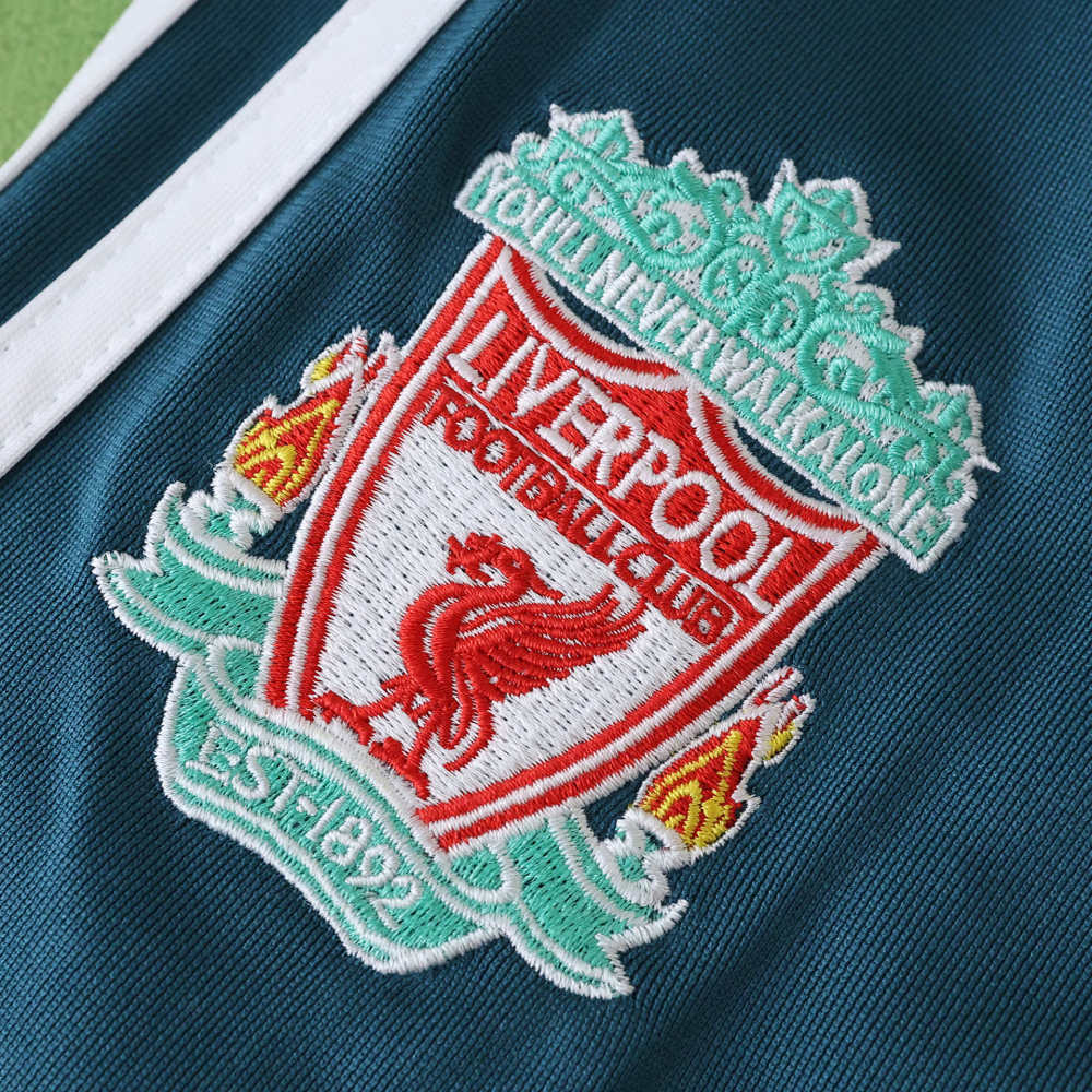 2006 season Liverpool F.C. away retro Kids kit