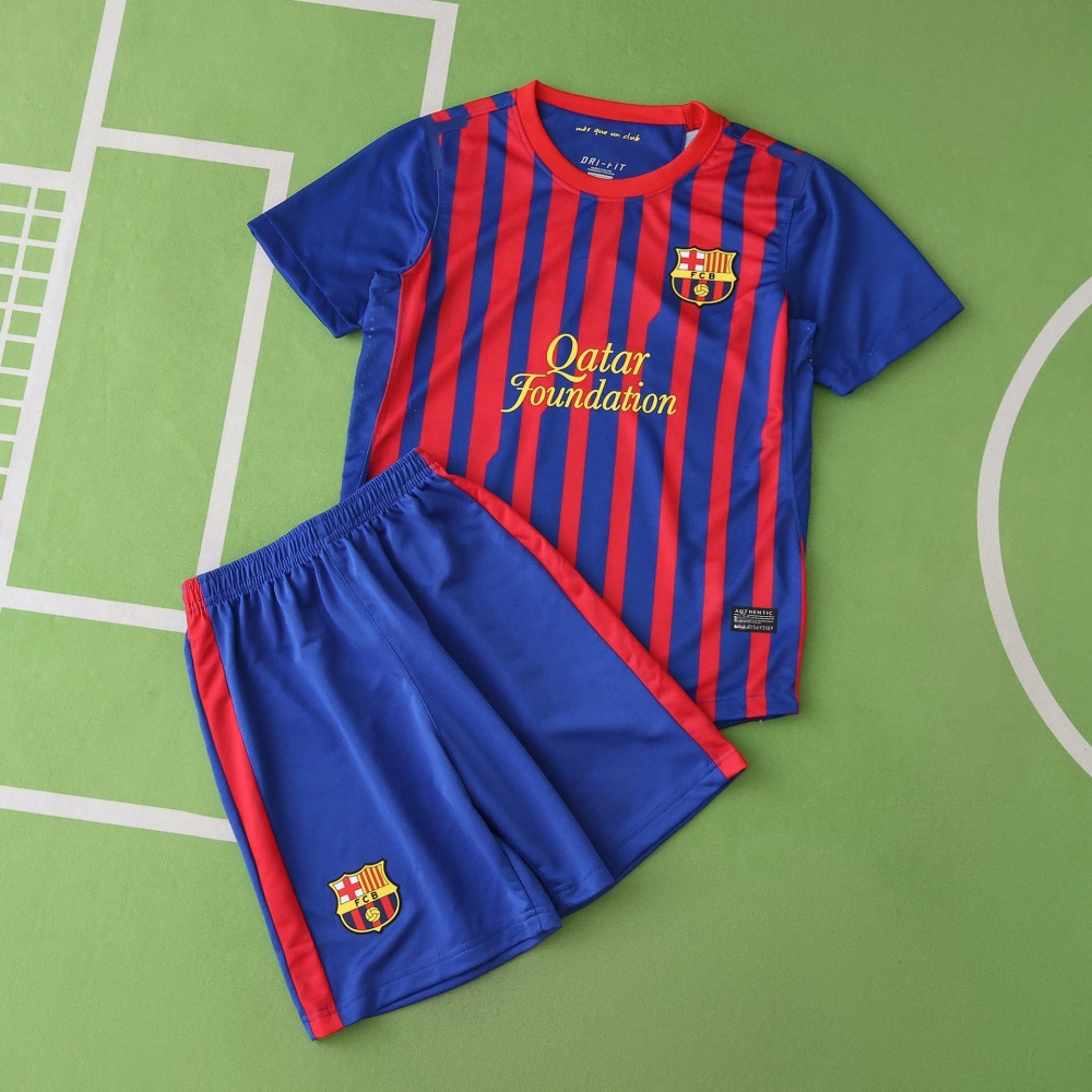 1112 season FC Barcelona / Barça home retro Kids kit