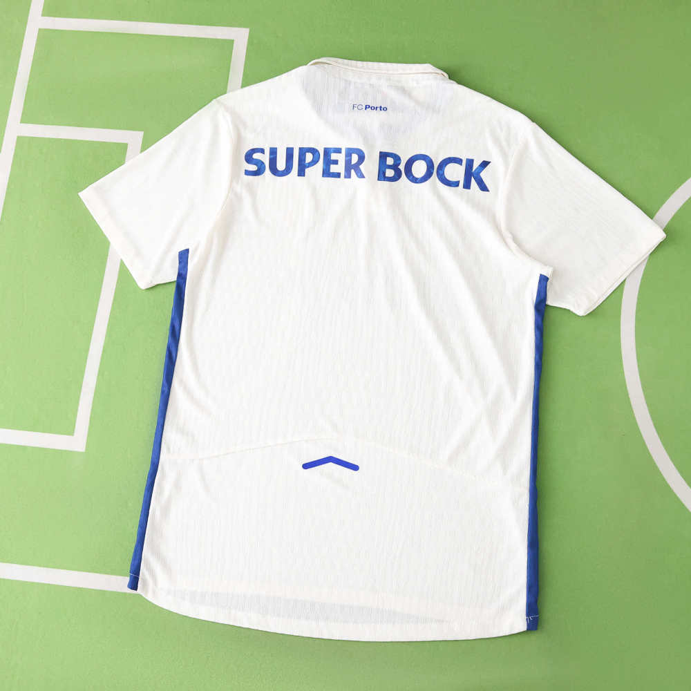 2526 season  FC Porto third Player version