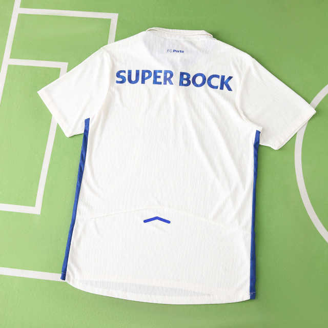 2526 season  FC Porto third Player version