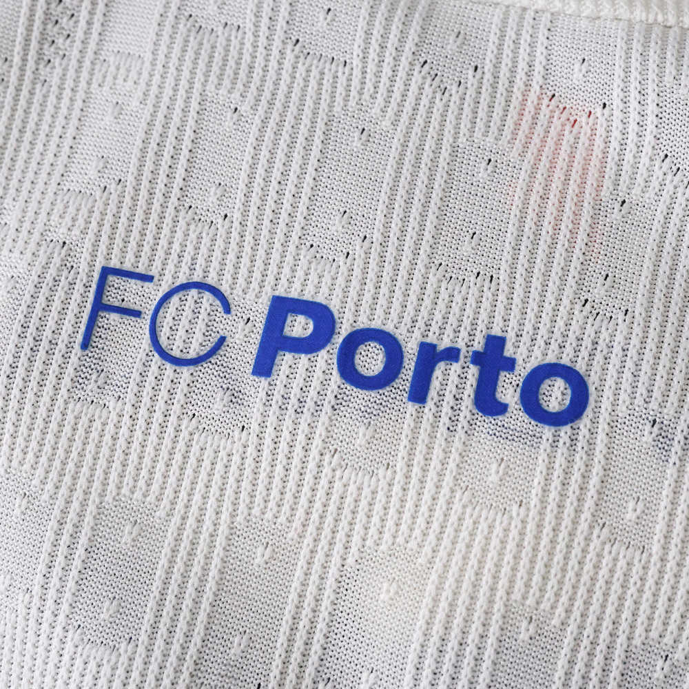 2526 season  FC Porto third Player version
