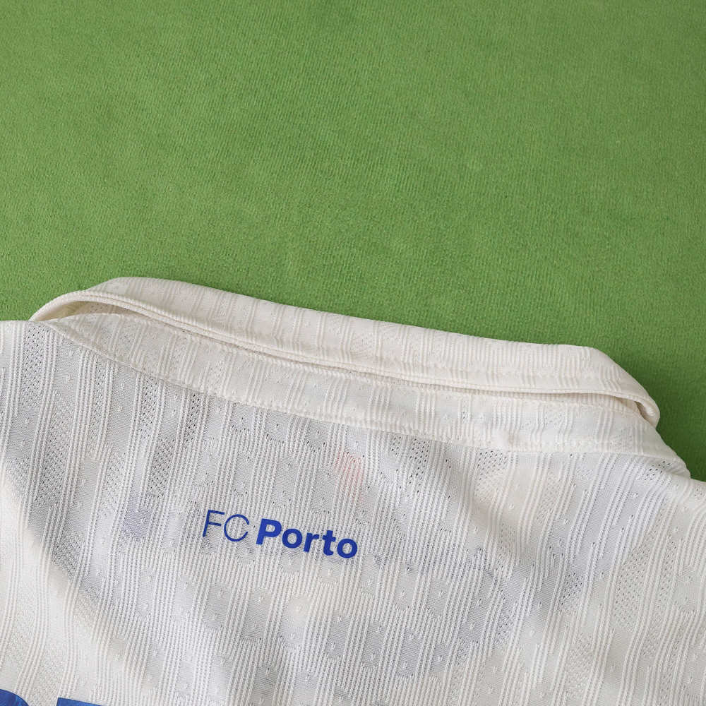 2526 season  FC Porto third Player version