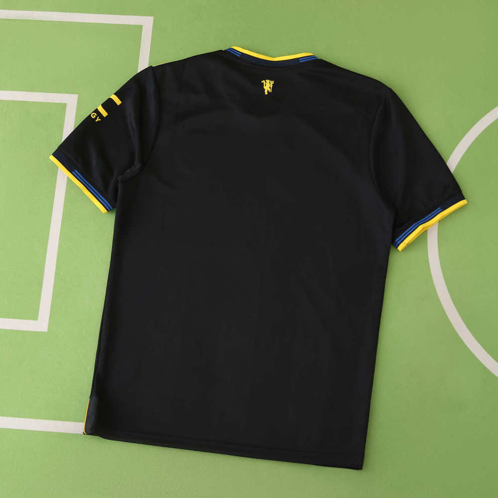2526 season Manchester United F.C. third Player version