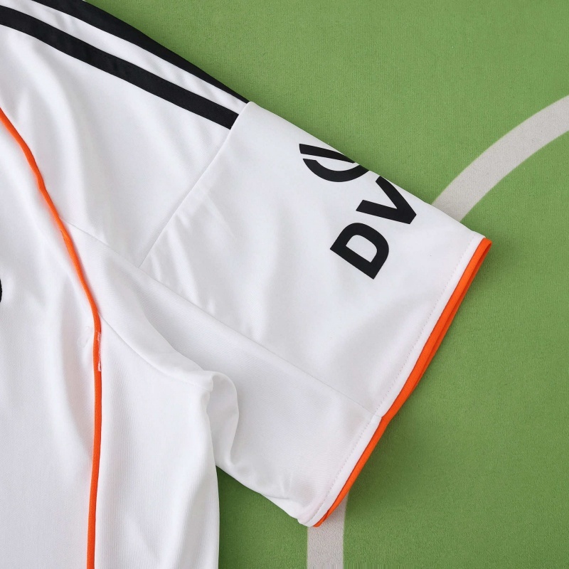 2526 season Eintracht Frankfurt away Fan version