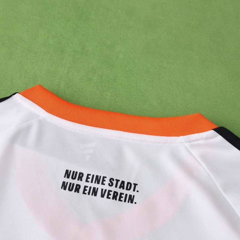 2526 season Eintracht Frankfurt away Fan version