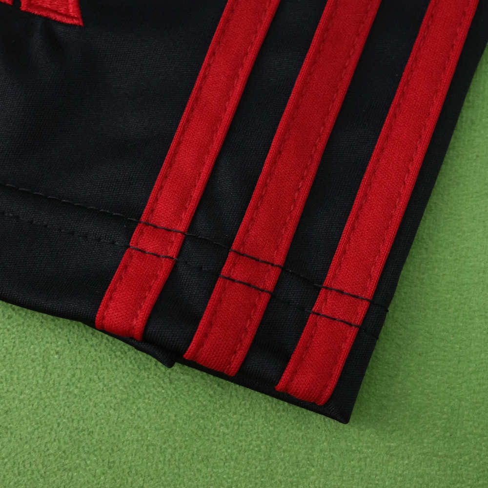 2526 season Liverpool F.C. away shorts