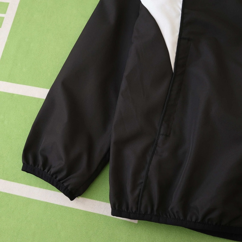 2526 season Liverpool F.C. windbreaker