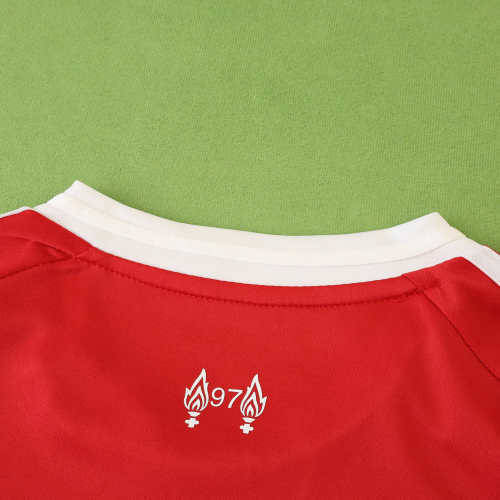2526 season Liverpool F.C. home Kids kit