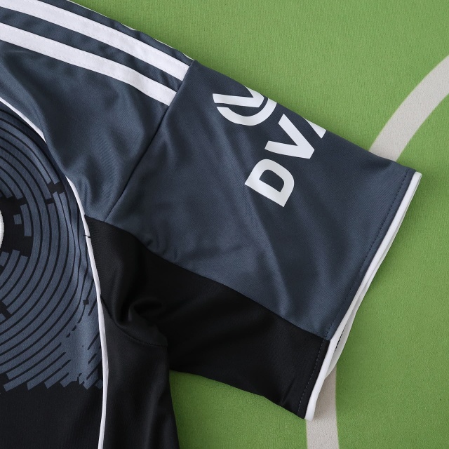 2526 season Eintracht Frankfurt Third Fan version