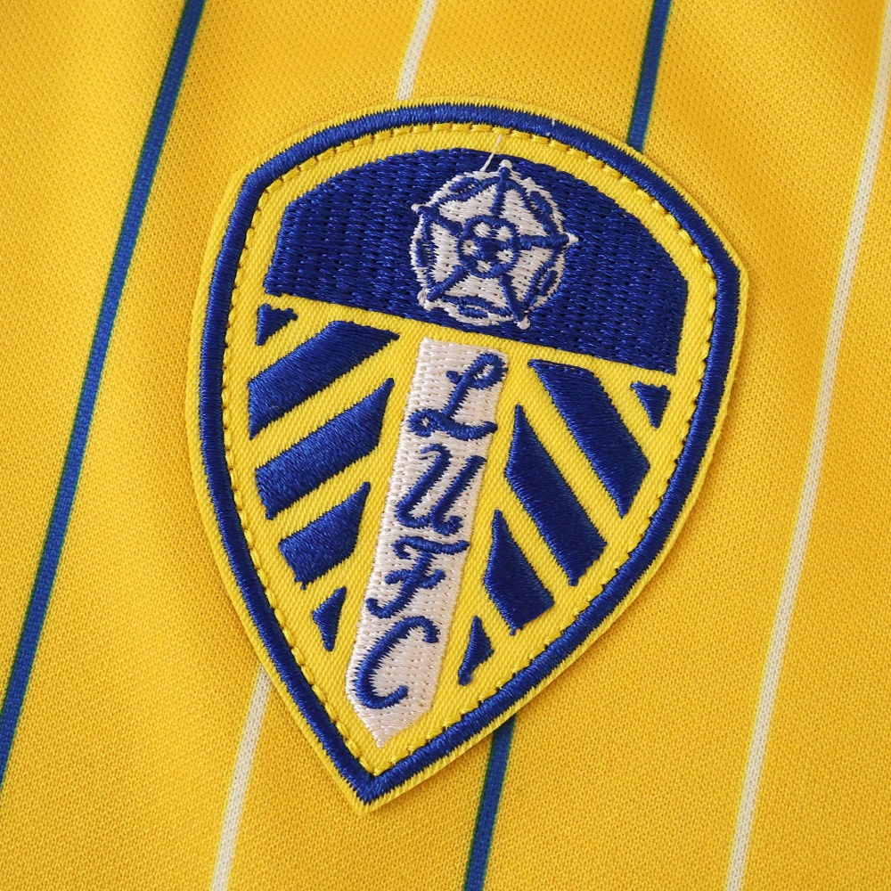2526 season Leeds United F.C. Concept versionRetro T-shirt