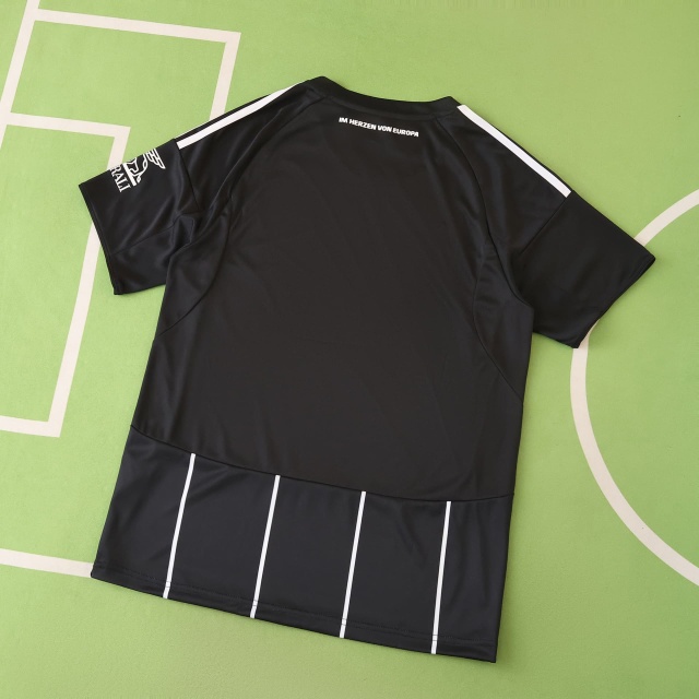 2526 season Eintracht Frankfurt away Champions League version Fan version