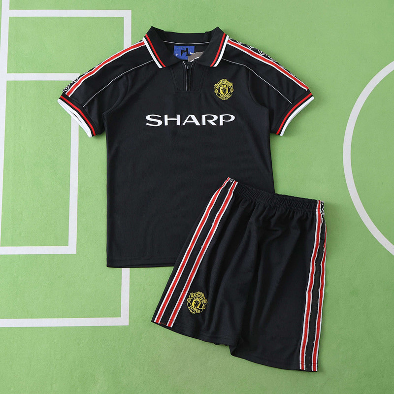 9899 season Manchester United F.C. away Kids kit