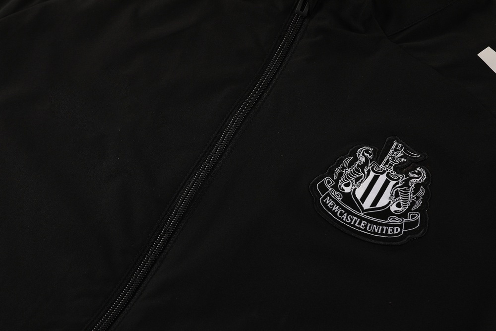 2526 season Newcastle United F.C. windbreaker