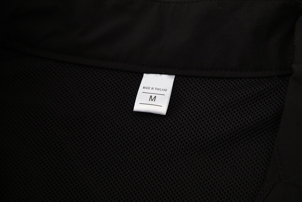 2526 season Newcastle United F.C. windbreaker