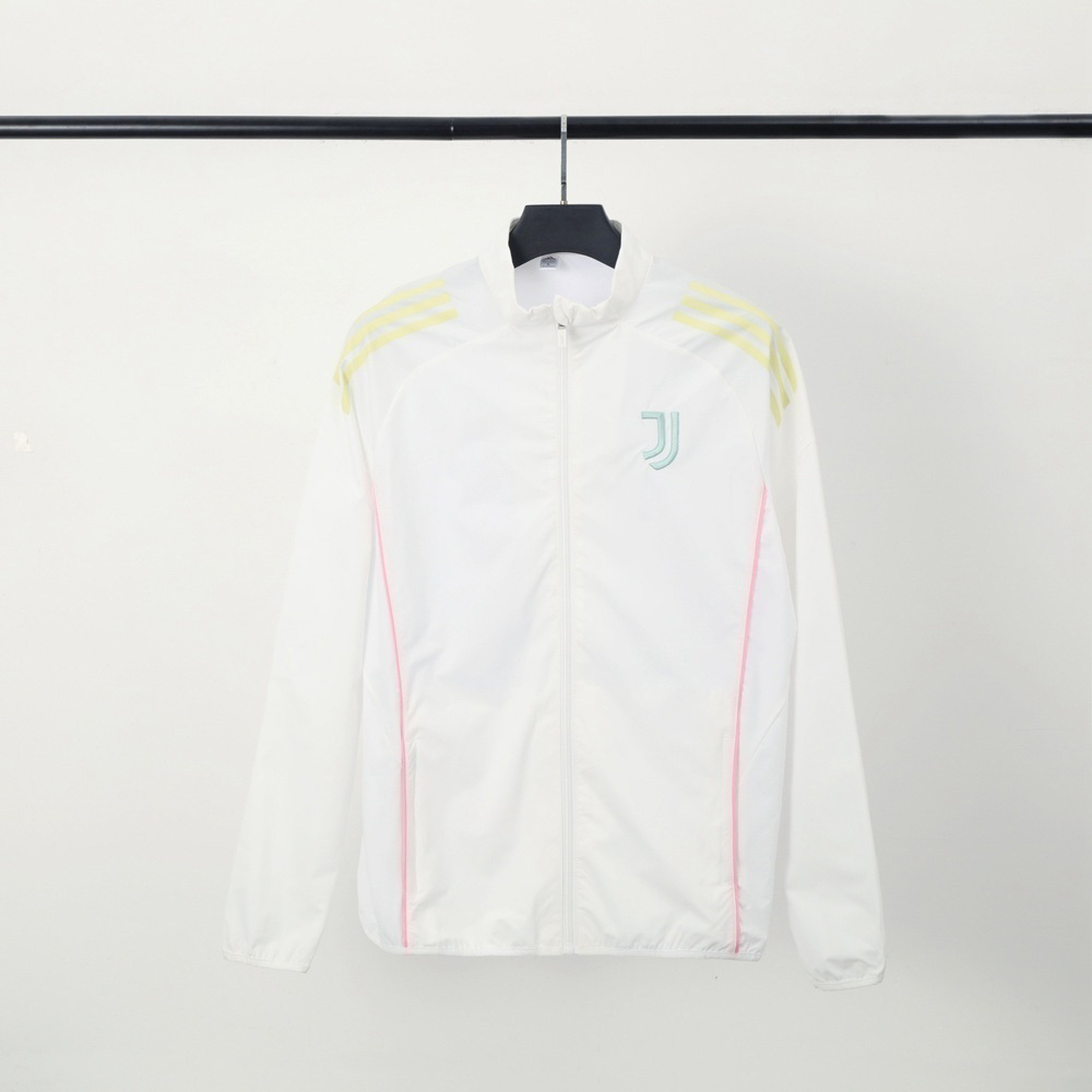 2526 season Juventus F.C. windbreaker