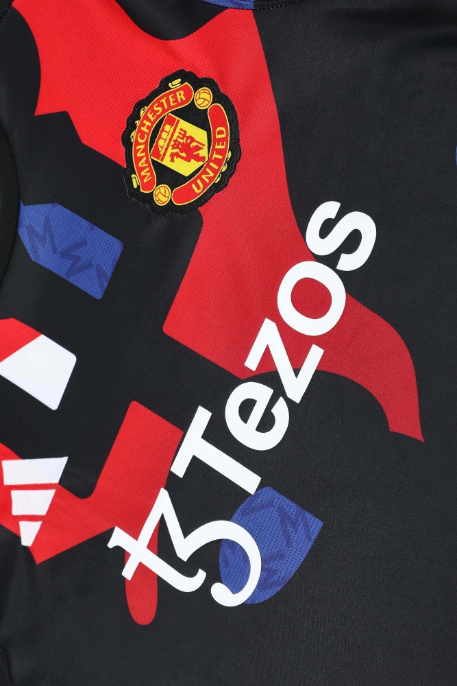 2526 season Manchester United F.C. Training clothes suit Short sleeve Fan version