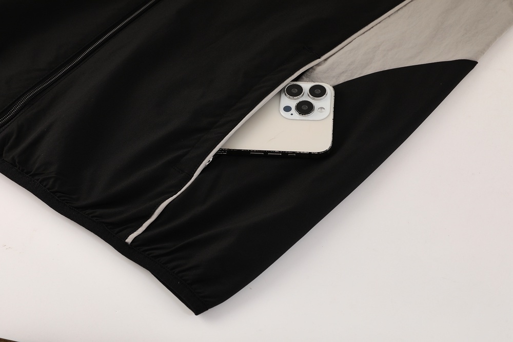 2526 season Newcastle United F.C. windbreaker