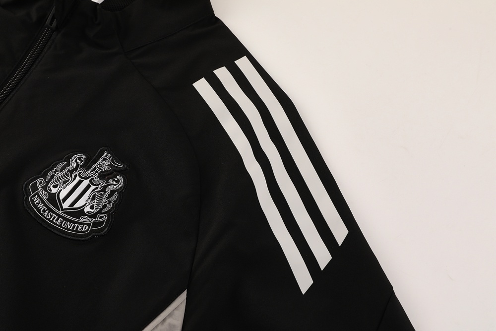 2526 season Newcastle United F.C. windbreaker
