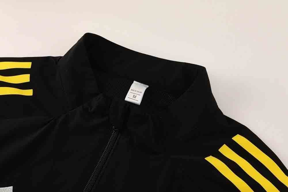2526 season Juventus F.C. windbreaker