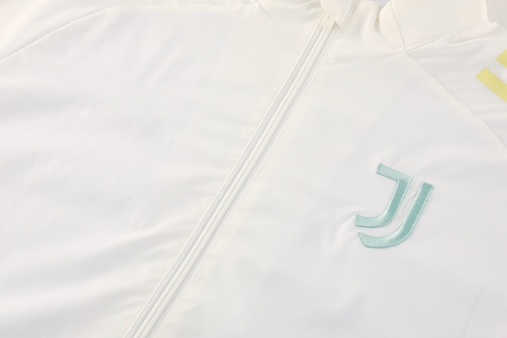 2526 season Juventus F.C. windbreaker