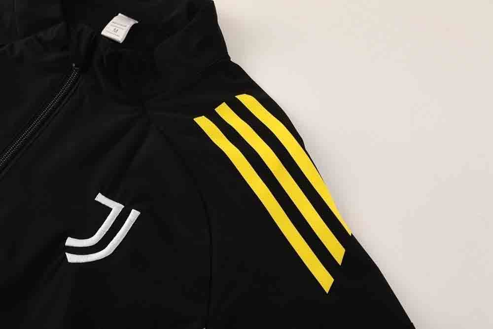 2526 season Juventus F.C. windbreaker