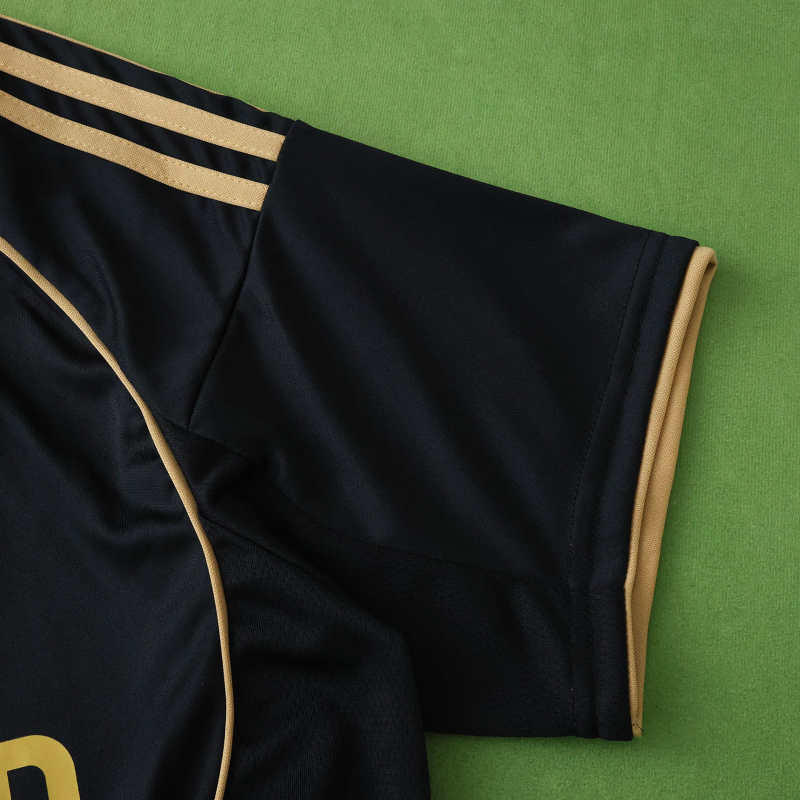 2526 season Fulham F.C. away Fan version