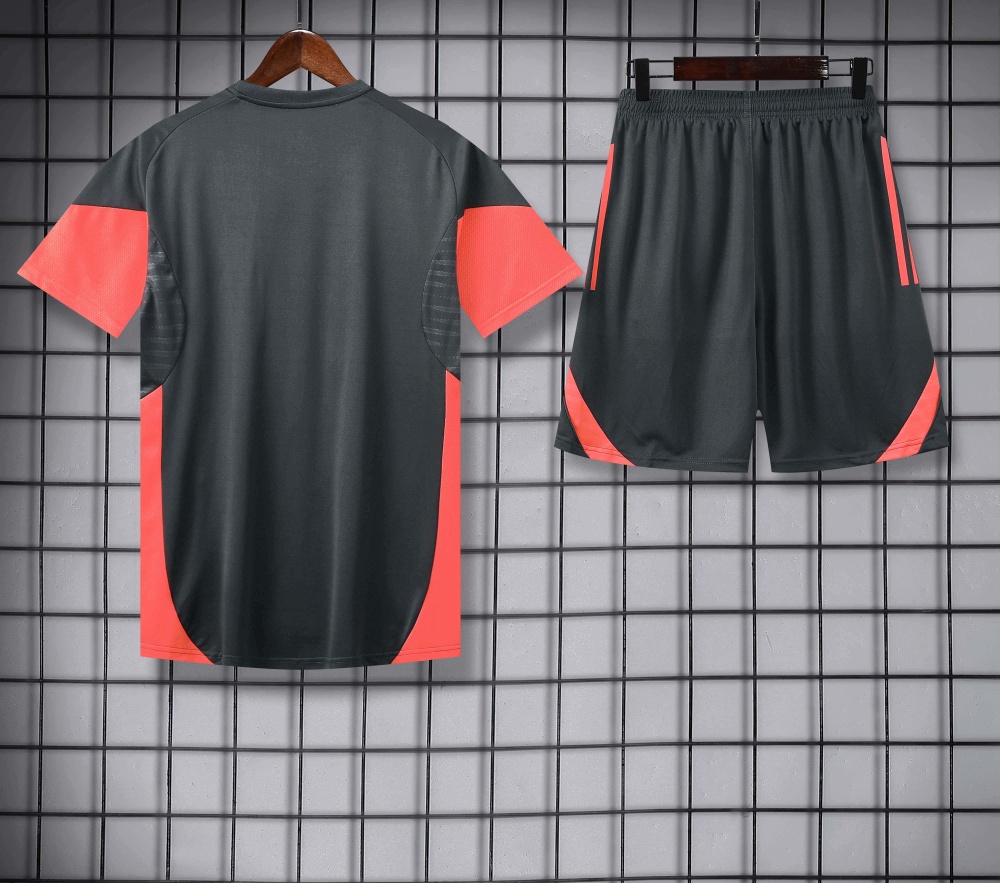 2526 season Fußball-Club Bayern München Training clothes suit Short sleeve Fan version