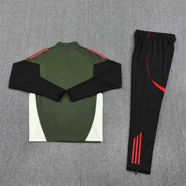 2526 season Fußball-Club Bayern München Half zip training suit set