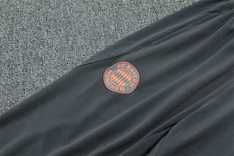 2526 season Fußball-Club Bayern München Half zip training suit set