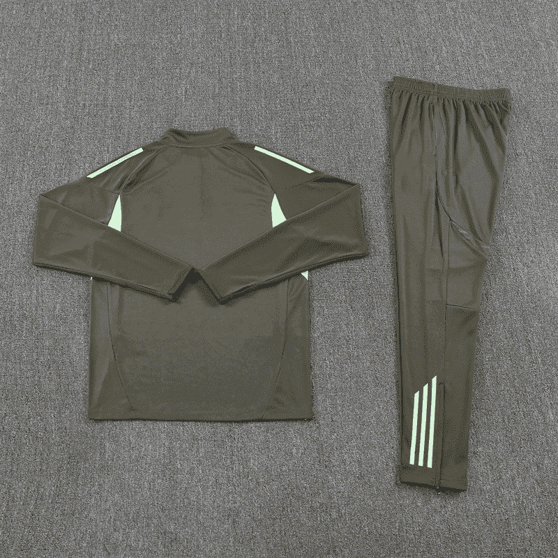 2526 season Real Madrid CF Half zip training suit set