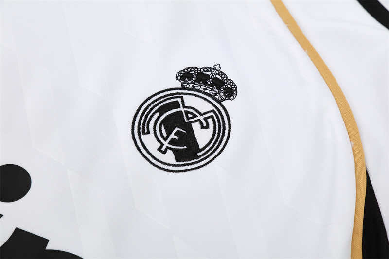 1112 season Real Madrid CF white Half pull training suit