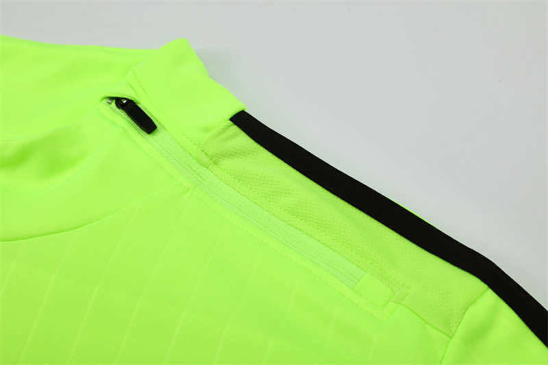 1516 season Real Madrid CF fluorescent green Half pull training suit