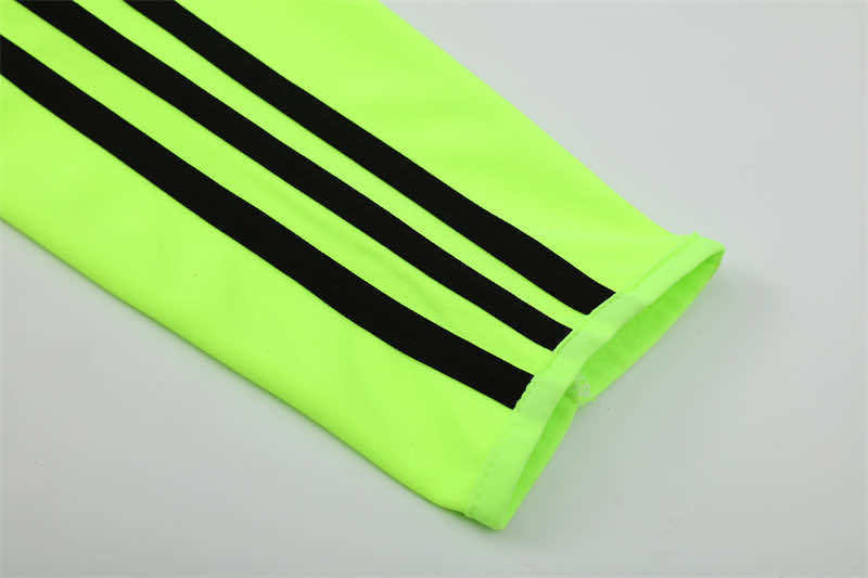 1516 season Real Madrid CF fluorescent green Half pull training suit