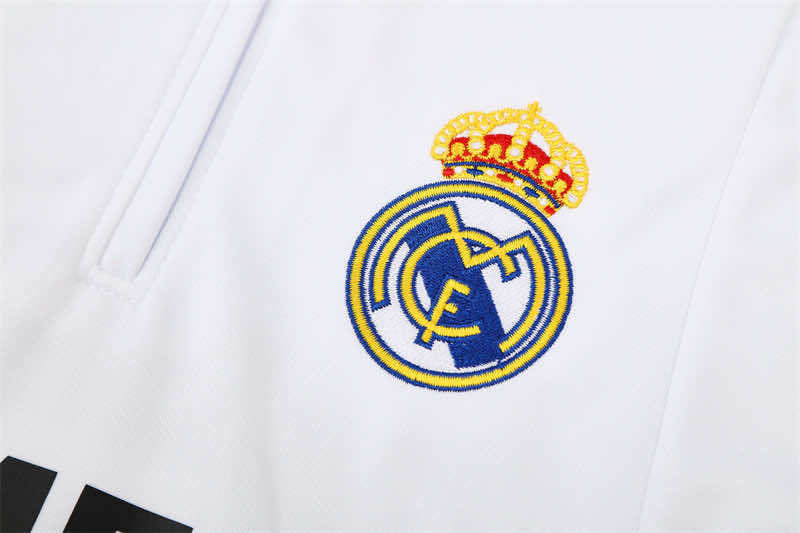 0405 season Real Madrid CF white Half pull training suit