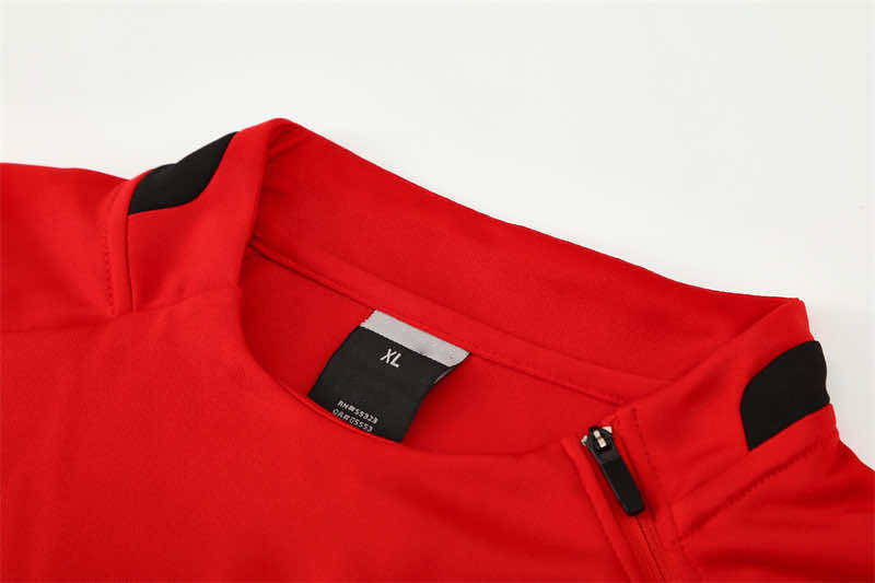 0203 season Manchester United F.C. red Half pull training suit