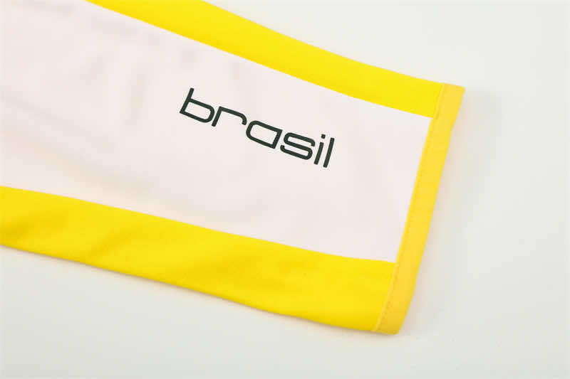 2002 season Brazil yellow Half pull training suit