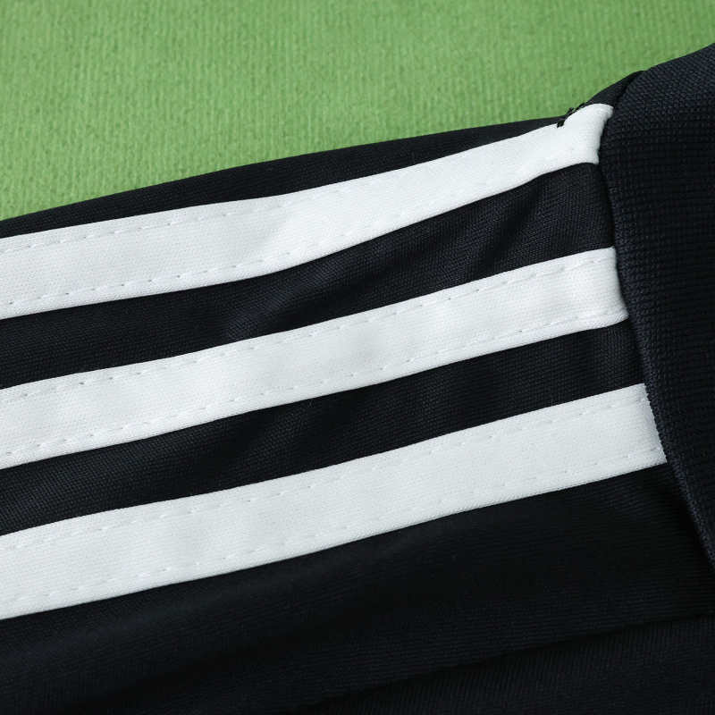 2526 season oasis black T-shirt