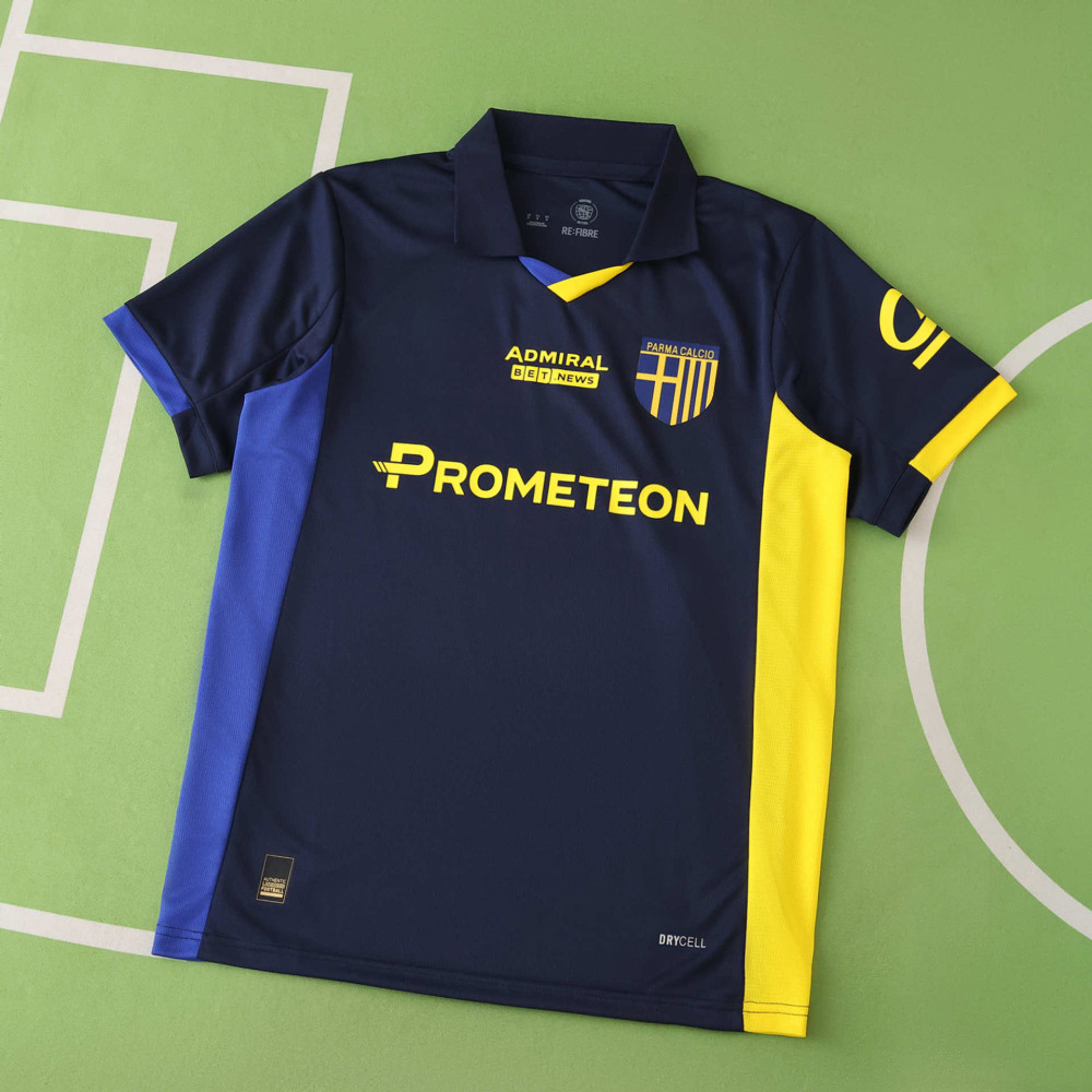 2526 season Parma Calcio 1913 fourth Fan version