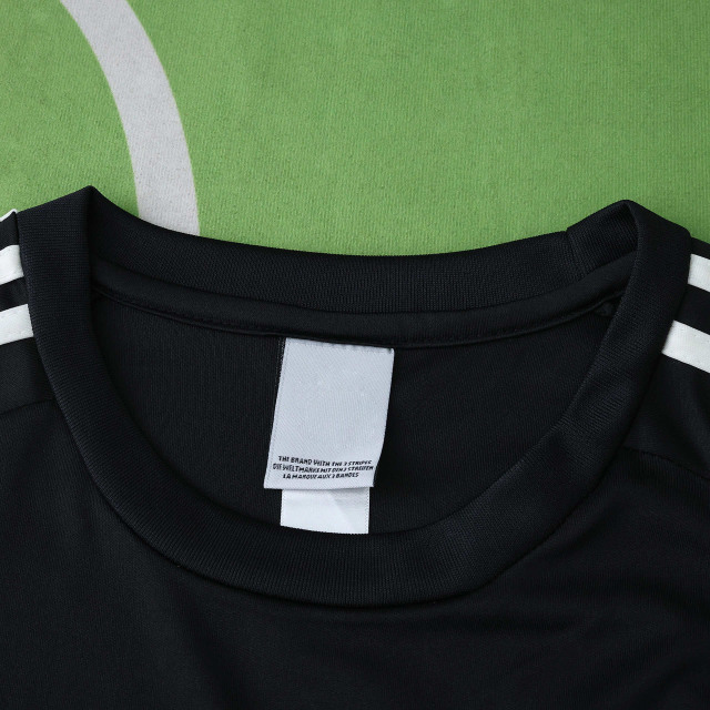 2526 season oasis black T-shirt