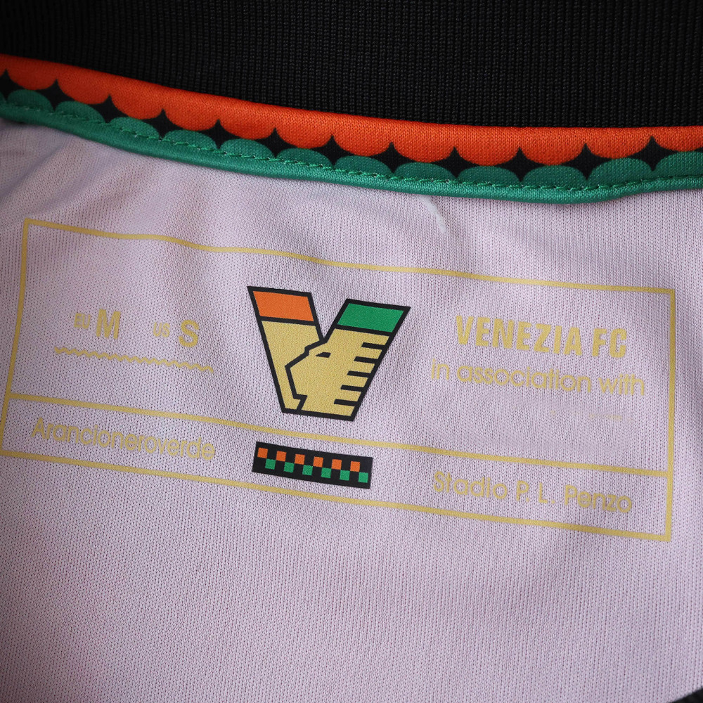 2526 season Venezia F.C. goalkeeper Long sleeved Fan version