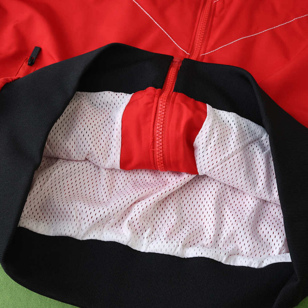 2526 season Manchester United F.C. windbreaker