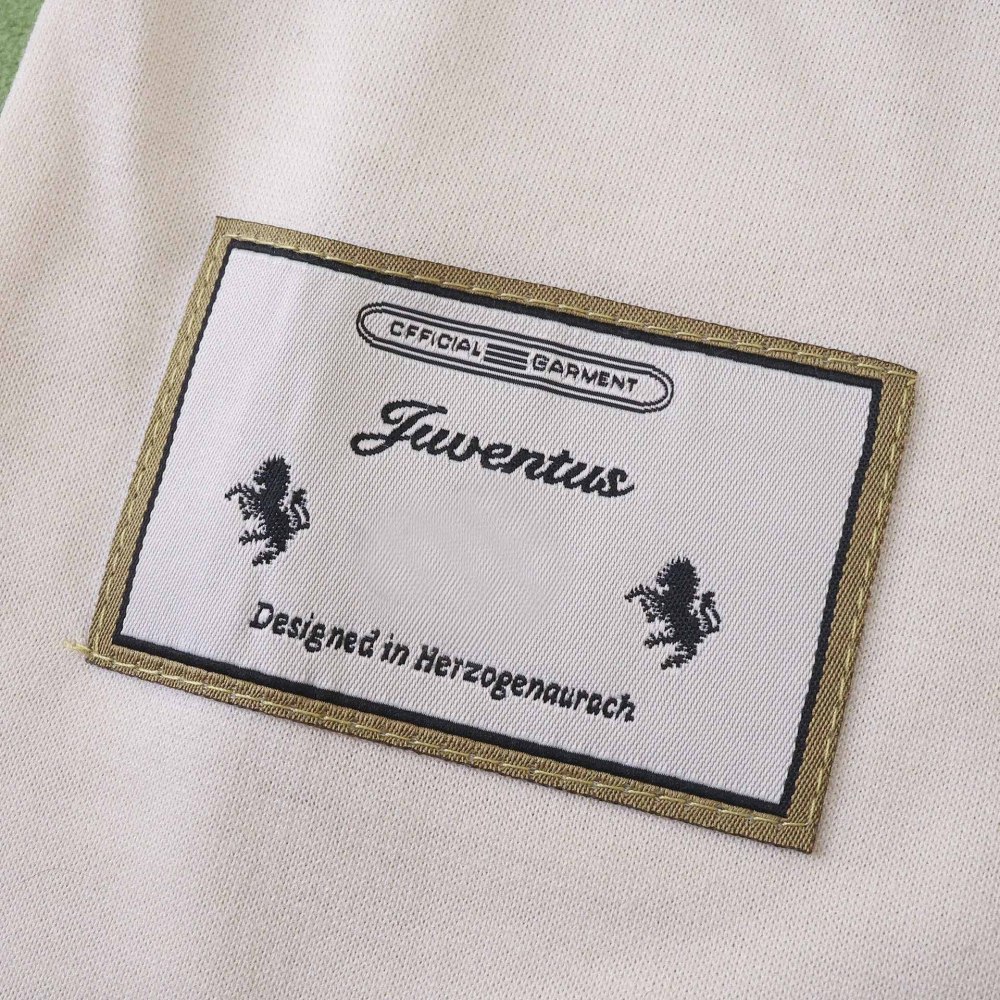 2526 season Juventus F.C. Retro commemorative edition T shirt