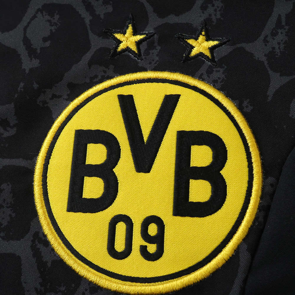 2526 season Borussia Dortmund Wear on both sides windbreaker