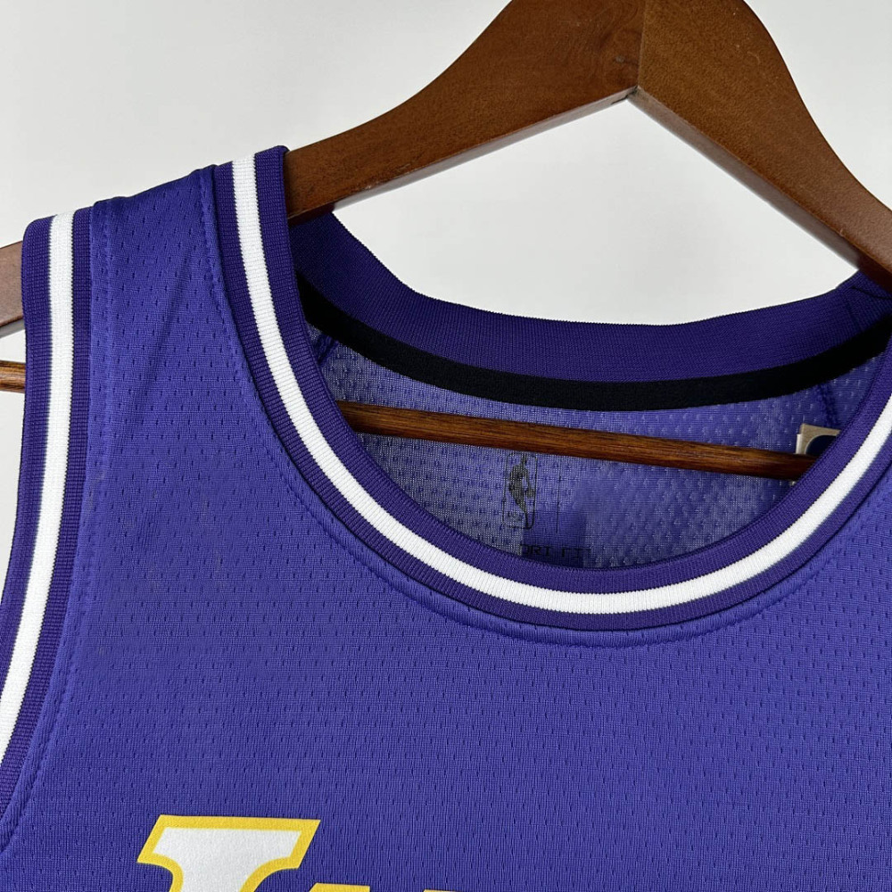 25-26 NBA L.A. Lakers limit Flying Man 77-DONCIC