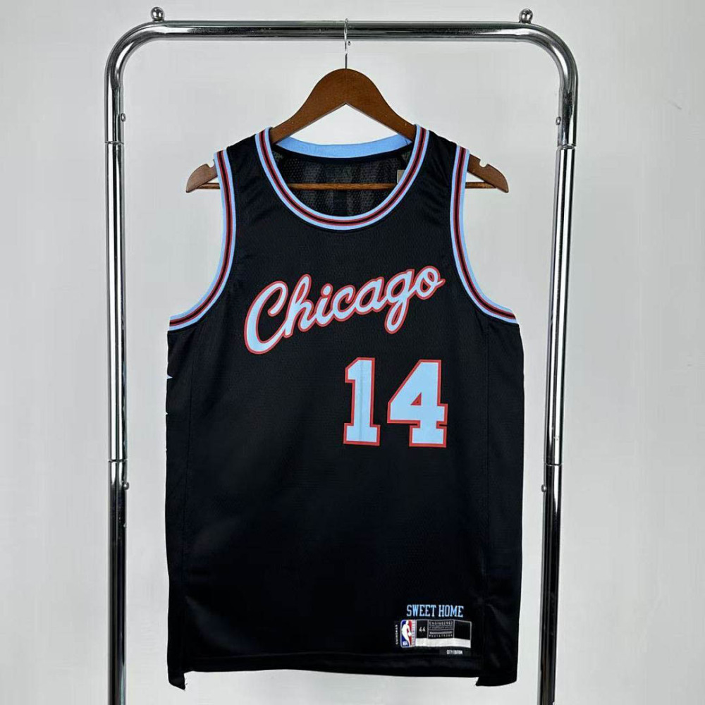 25-26 NBA Chicago Bulls City version 14-BUZELIS
