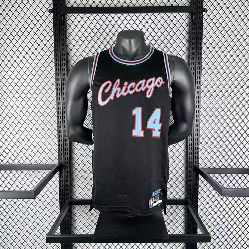 25-26 NBA Chicago Bulls City version 14-BUZELIS