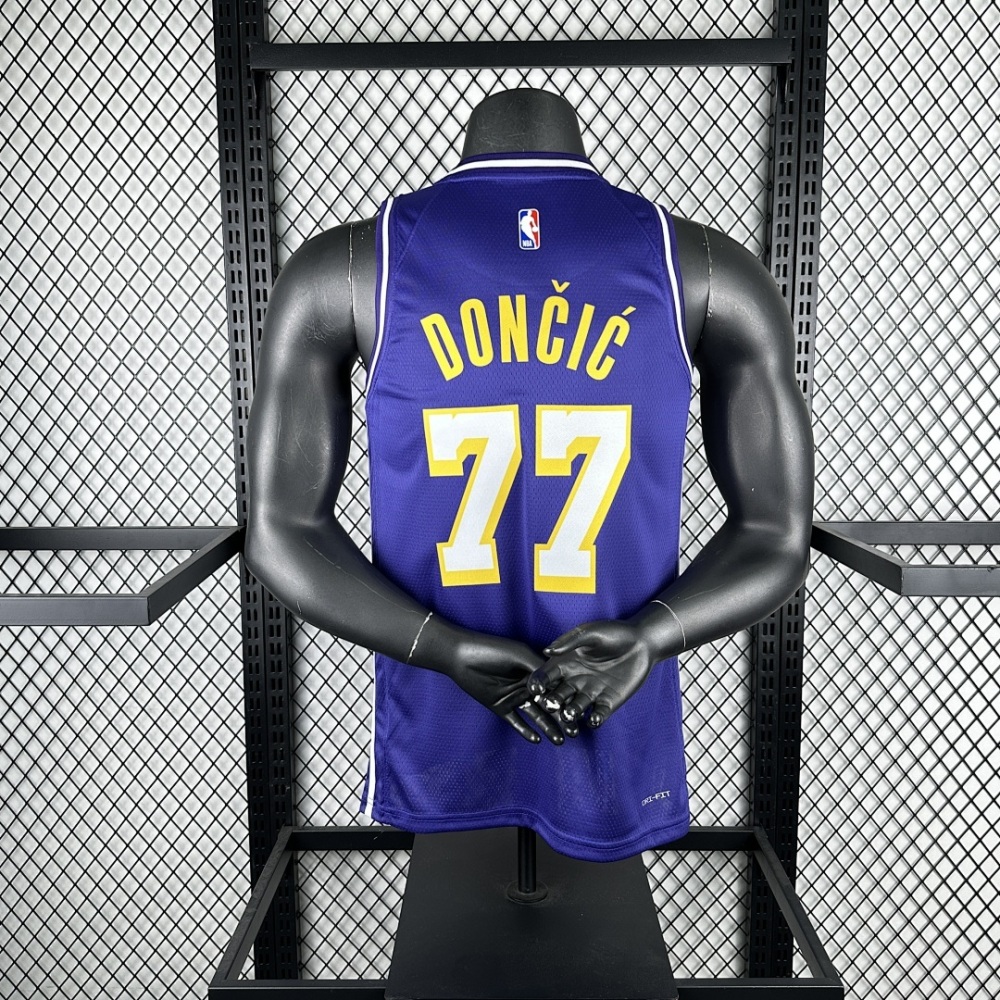 25-26 NBA L.A. Lakers limit Flying Man 77-DONCIC