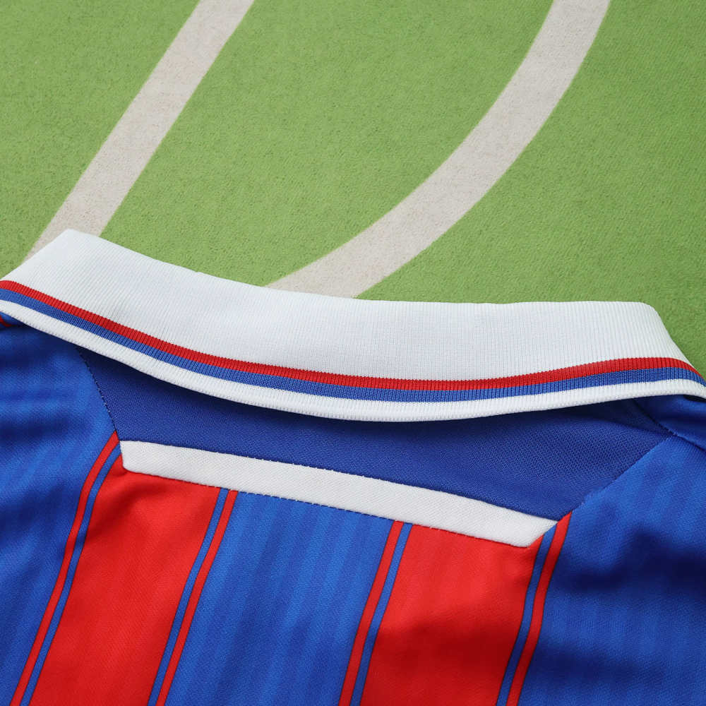 2526 season Crystal Palace F.C. Retro commemorative edition Fan version
